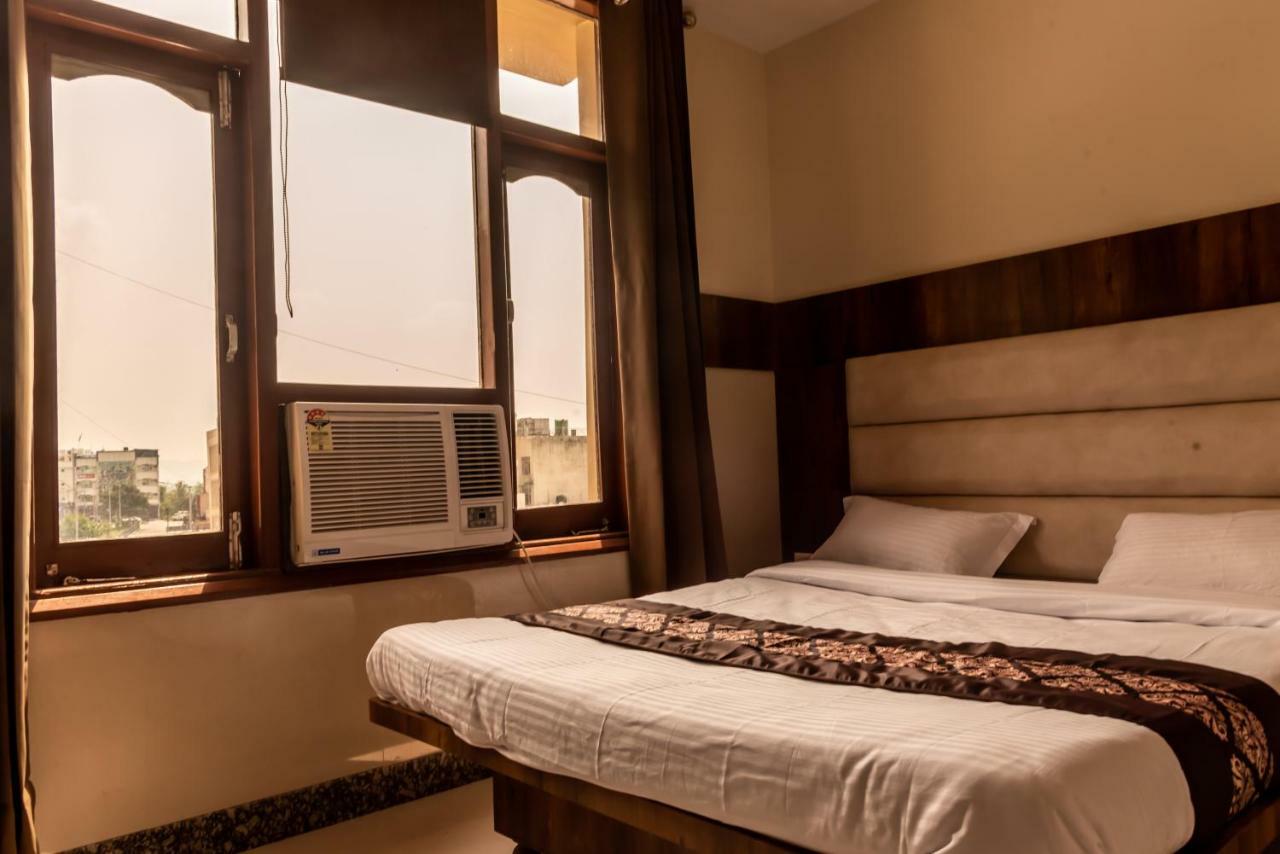 קטרה Hotel Arihant Palace , Katra מראה חיצוני תמונה